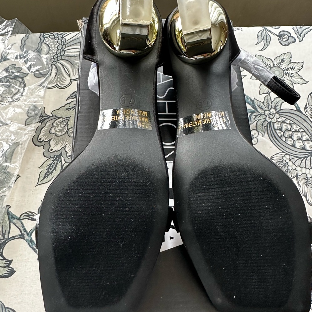Fashionniva NWT Ladies Dressy Pump